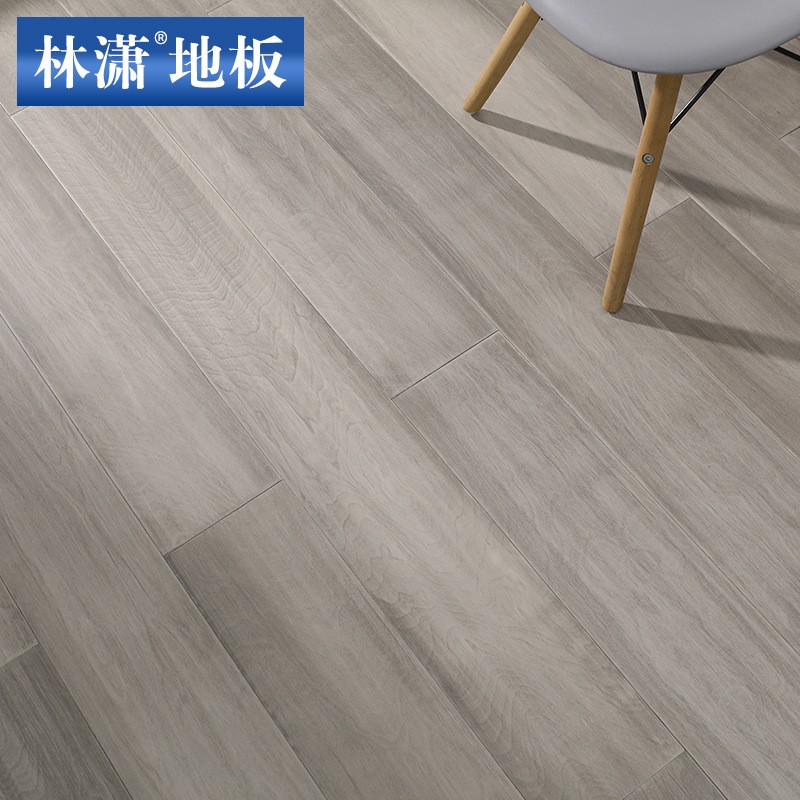 桦木多层实木复合地板灰色地热地暖厂家直销简约室内家用工程定制图4