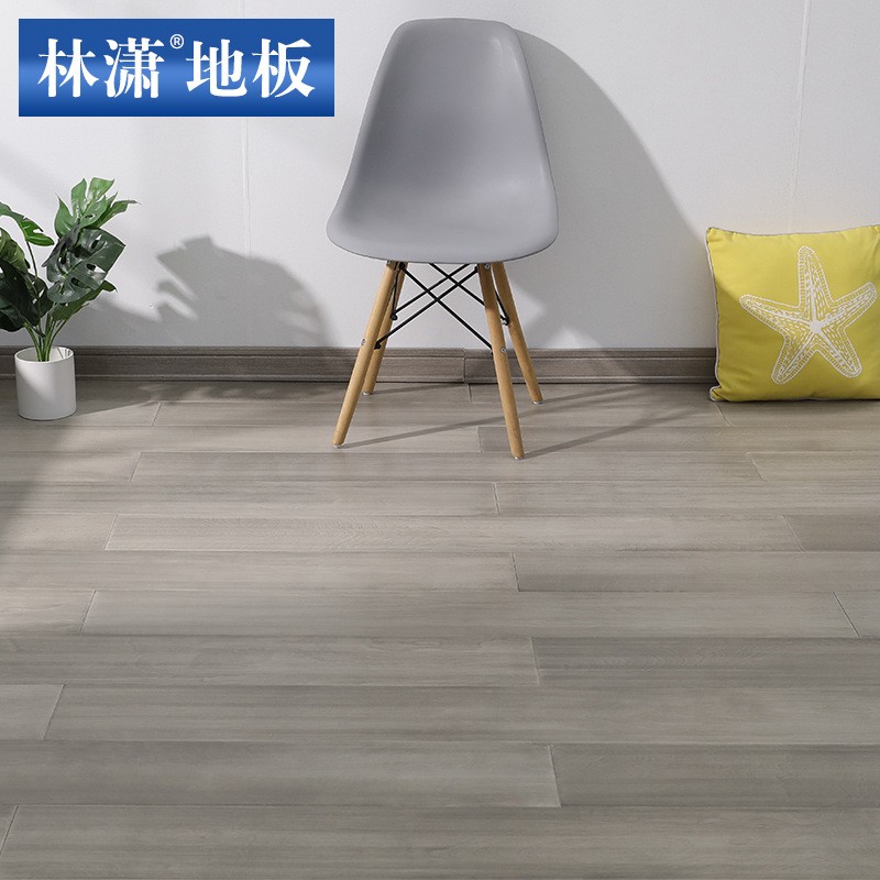 桦木多层实木复合地板灰色地热地暖厂家直销简约室内家用工程定制图2