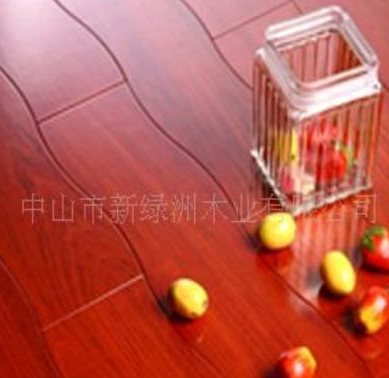 供应新绿洲品牌-曲线多层-孪叶苏木地板  价格面议